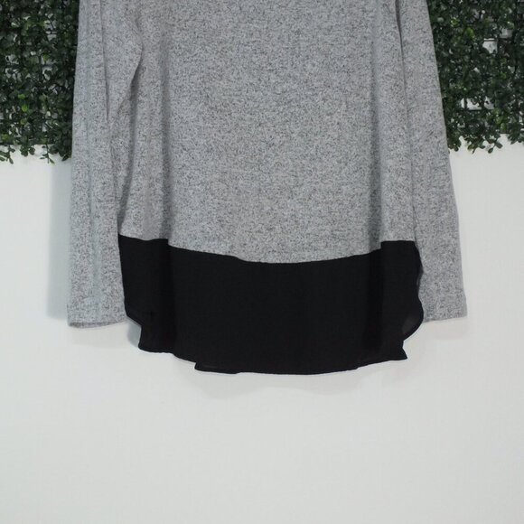 EVRI Light Grey Black Sheer Chiffon Ruffle Long Sleeved Sweater Tunic Size 0X - Picture 2 of 8